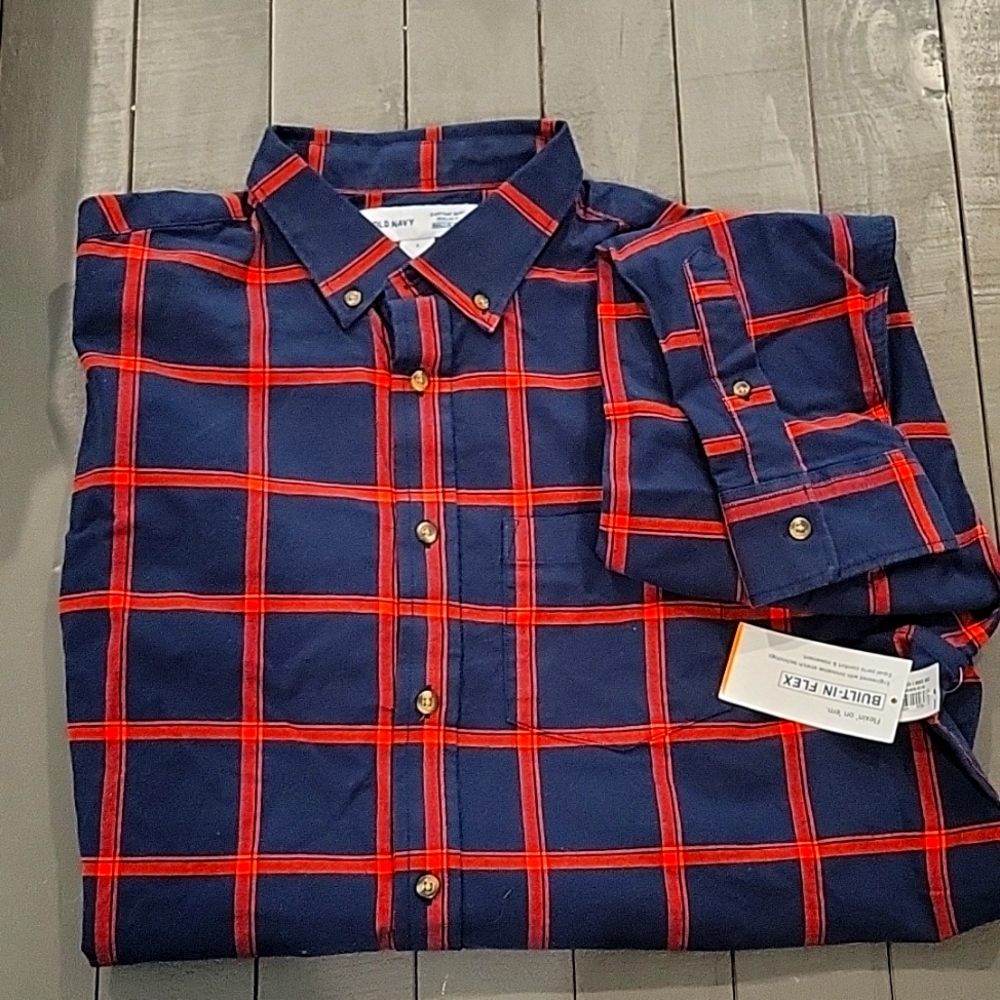 Long sleeve button down blue/red button down new with tags